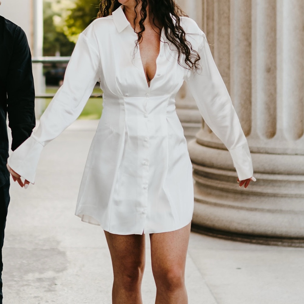 Whit satin dress